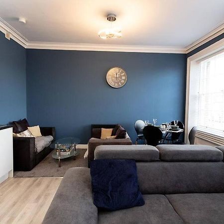 Lavish 2Bed Apartment In The Heart Of Birkenhead Ngoại thất bức ảnh