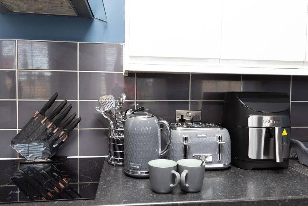 Lavish 2Bed Apartment In The Heart Of Birkenhead Ngoại thất bức ảnh