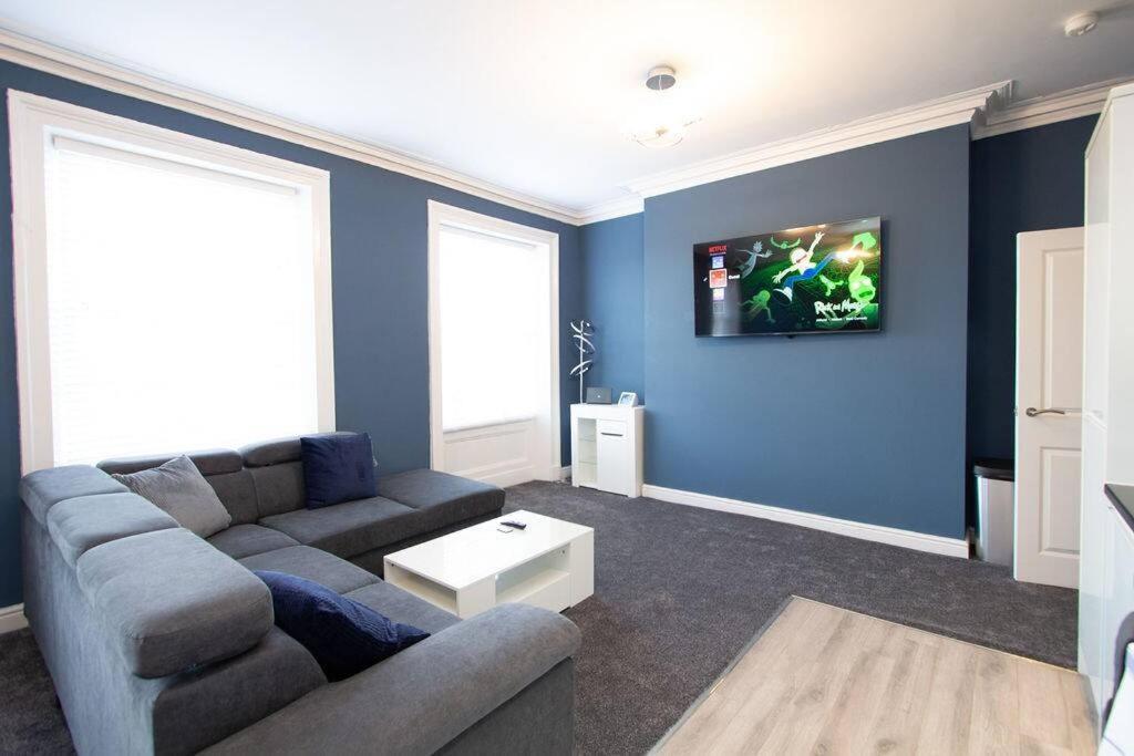 Lavish 2Bed Apartment In The Heart Of Birkenhead Ngoại thất bức ảnh