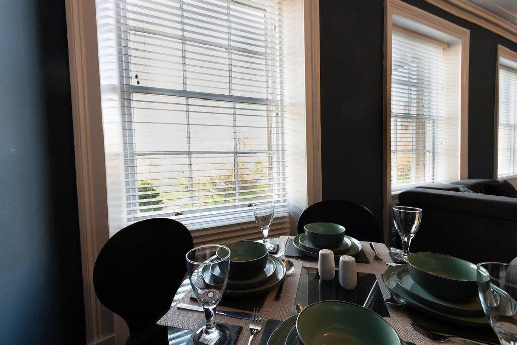 Lavish 2Bed Apartment In The Heart Of Birkenhead Ngoại thất bức ảnh
